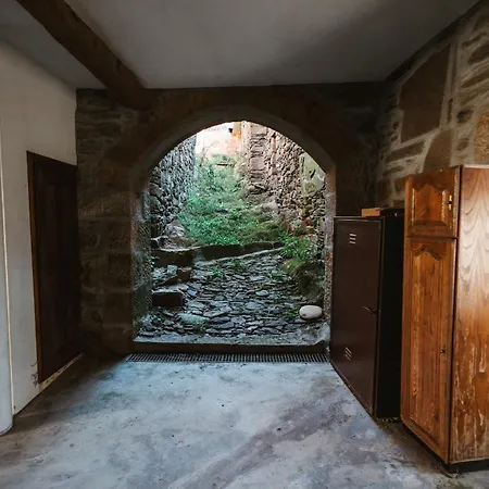 Casa Dos Costas * Parada de Ester