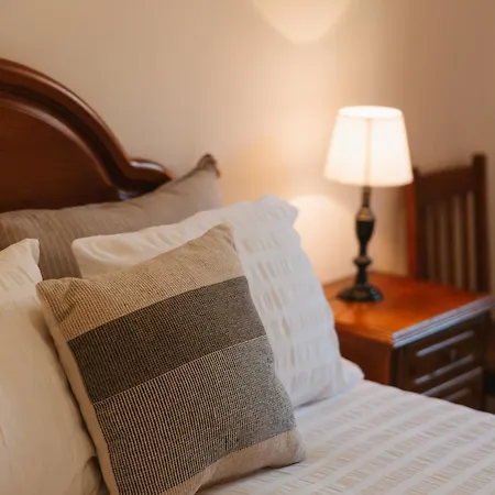 Casa Dos Costas Parada de Ester