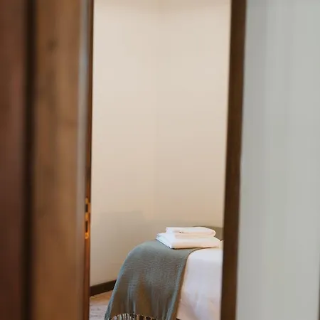 Casa Dos Costas * Parada de Ester