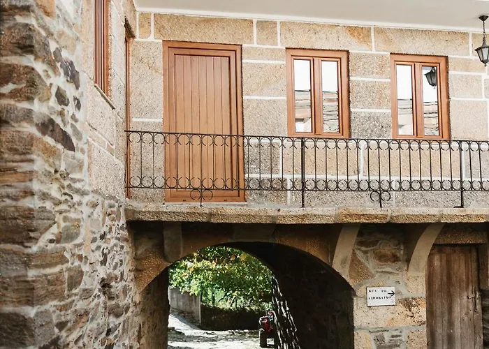 Casa Dos Costas בית נופש Parada de Ester