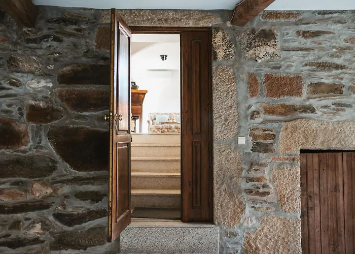 Casa Dos Costas Parada de Ester